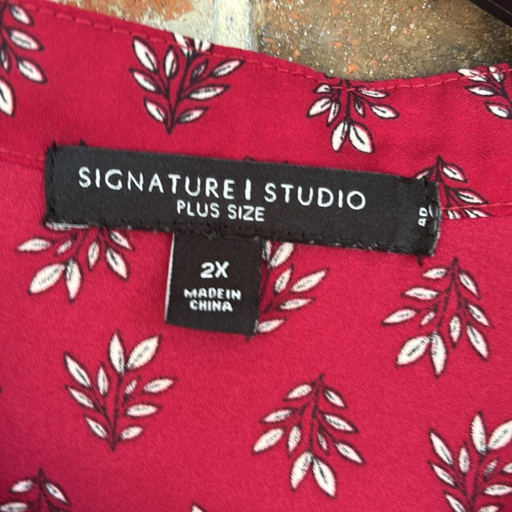 Signature Studio Plus Maroon Leaf Pattern Long Sl… - image 4